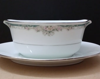 Legendary  Noritake Enhancement Gravy Boat With Attached Under Plate . Vintage,  Pattern # 4035, Free Shipping.