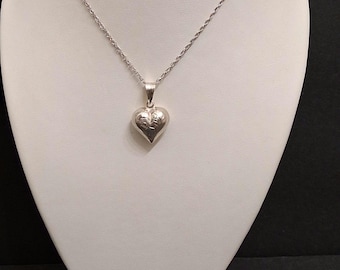 Sterling Silver Dainty Puffy  Heart Pendant Necklace. Vintage,Hallmarked  925, Free Shipping.