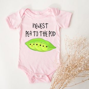 Newest Pea To The Pod Baby Onesie® Newborn, Baby Reveal, Announcement Onesie® Reveal, Cute, Trendy, Pea Pod Onesie® Baby Announcement