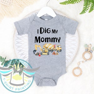 I Dig My Mommy Baby Onesie® Excavator, Construction Baby Onesie® Cute Baby Boy Onesie® Baby Shower Gift, Construction Site, Tractors, Trendy