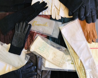 Job Lot of Vintage Gloves 19 Pairs of Gloves, 1950s 1960s onwards, Various Sizes Materials Ladies Collection of Vintage Gloves, #CE0359