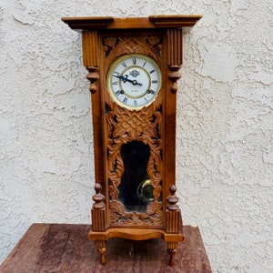 Reloj de pared de péndulo a pilas, reloj de pared colgante para abuelo con  péndulo, silencioso, reloj de péndulo de madera, reloj de pared de péndulo