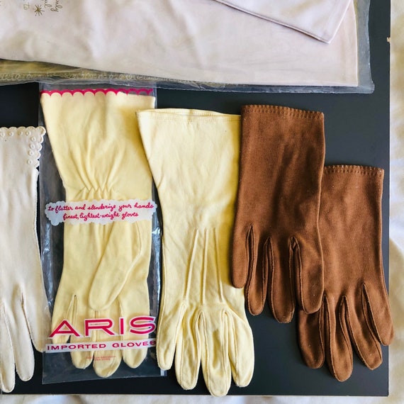 Job Lot of Vintage Gloves 19 Pairs of Gloves, 195… - image 4