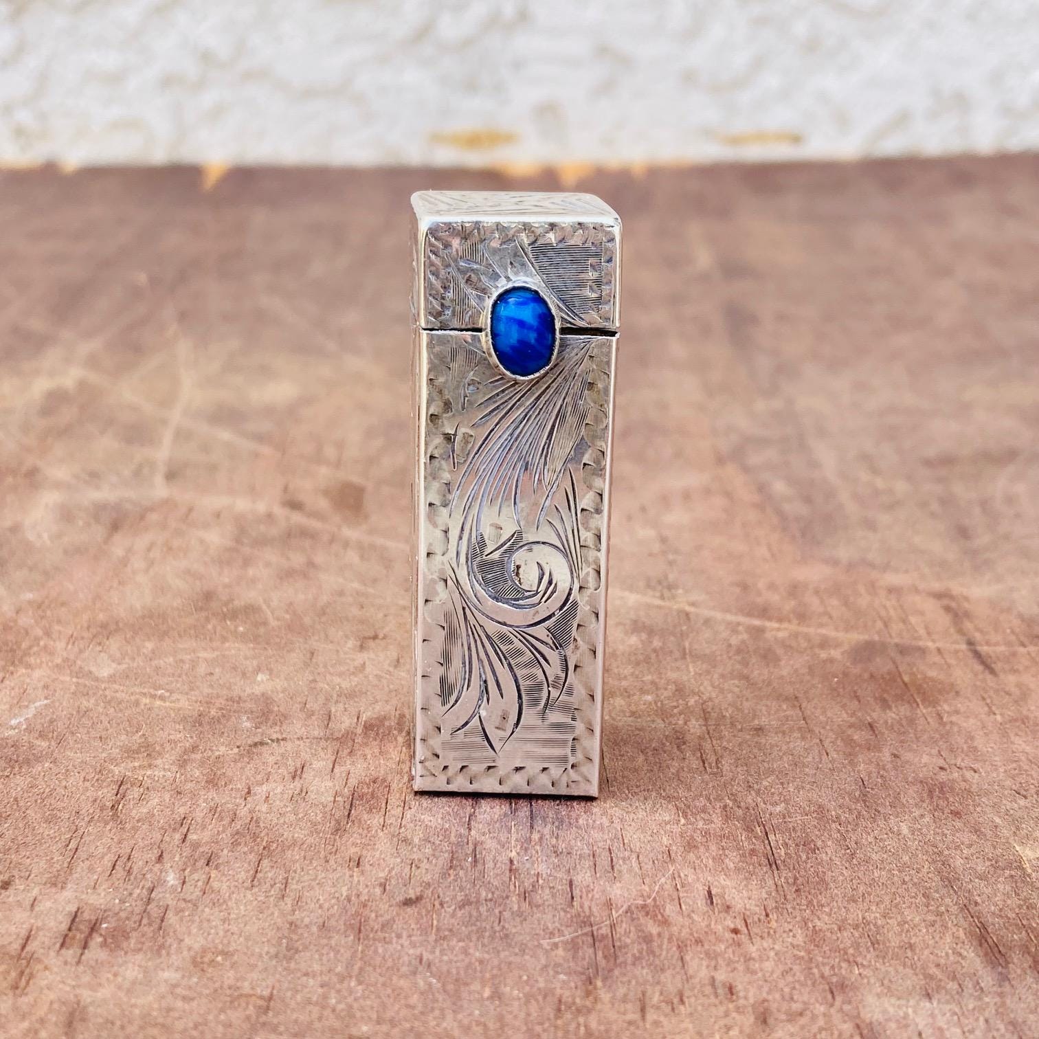 【セール中】1950年ヴィンテージシルバートーンリップスティックホルダー セール中】1950年ヴィンテージシルバートーンリップスティックホルダー