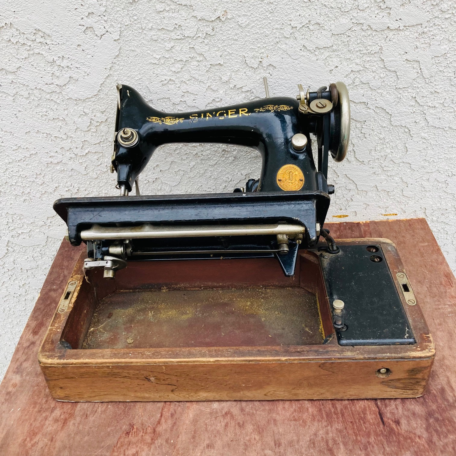 1900 's Antique Singer Sowing Machine for Sale in Tucson, AZ