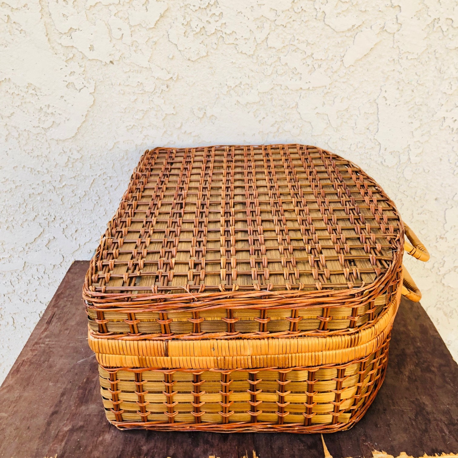 大型ヴィンテージ籐ピクニックバスケット：布張りのレトロな収納