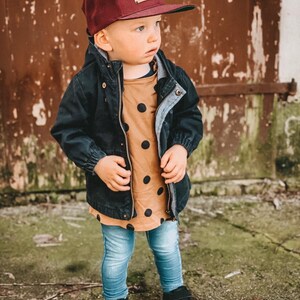 Partner Cap 2er-Set Maroon Partnerlook Papa Geschenk Überraschung Geschenk zum Vatertag Schwangerschaft Ankündigung Geschenkset Bild 2