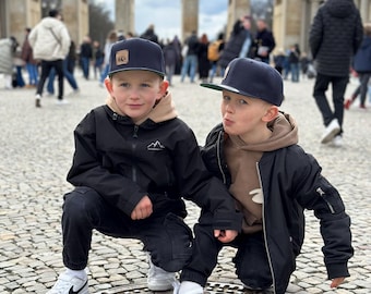 Conjunto de 2 Bonés Combinando: Pai e Filho | Bonés Snapback Azul Escuro | Visual Familiar Combinando | Presente para o Dia dos Pais, Aniversário ou Chá de Bebê | Boné para Pais e Filhos