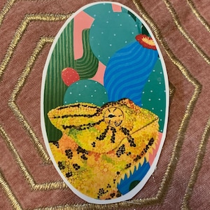 Adesivo Camaleão - Adesivo de vinil colorido e brilhante de 5x3” com um lagarto e cactos, para laptops, garrafas de água, cadernos, computadores