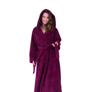 Bagno Milano Womens Welsoft Microplush Bathrobe – Machine-Washable & Dryable