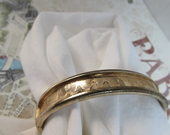 Bracelet Goldtone hinged 1960s Victorian Style bangle