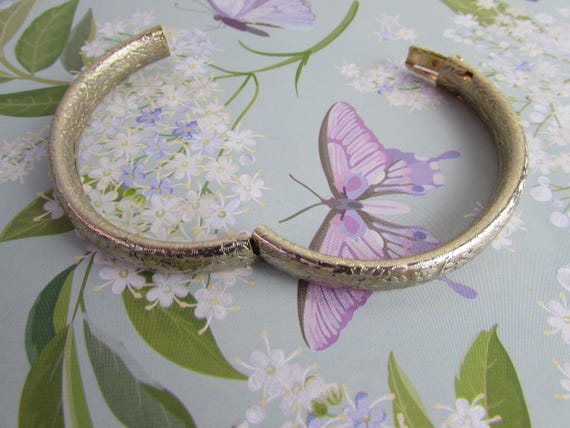 Bracelet  GoldTone Victorian Style Bangle - image 6