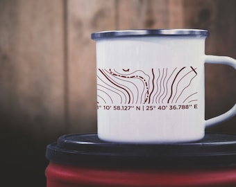 Personalisierte Koordinaten Lagerfeuer Tassen