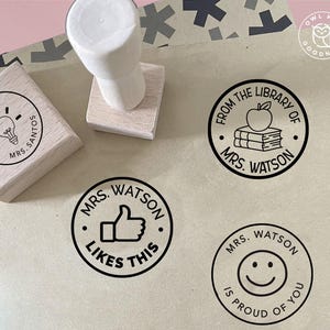 Tampon enseignant personnalisé, cadeau enseignant, cadeau pour enseignant, cadeau enseignant personnalisé, cadeau fête des enseignants, cadeau de remerciement pour enseignant, aide pédagogique, promo