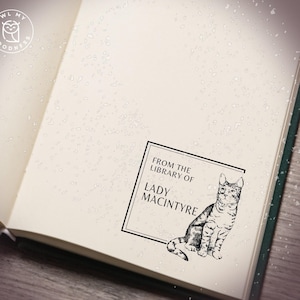 Tampon chat personnalisé, Tampon livre chat, Tampon Ex Libris, cadeau amateur de livres, cadeau pour elle, cadeau enseignant, tampon bibliothèque personnalisé, tampon amoureux des chats