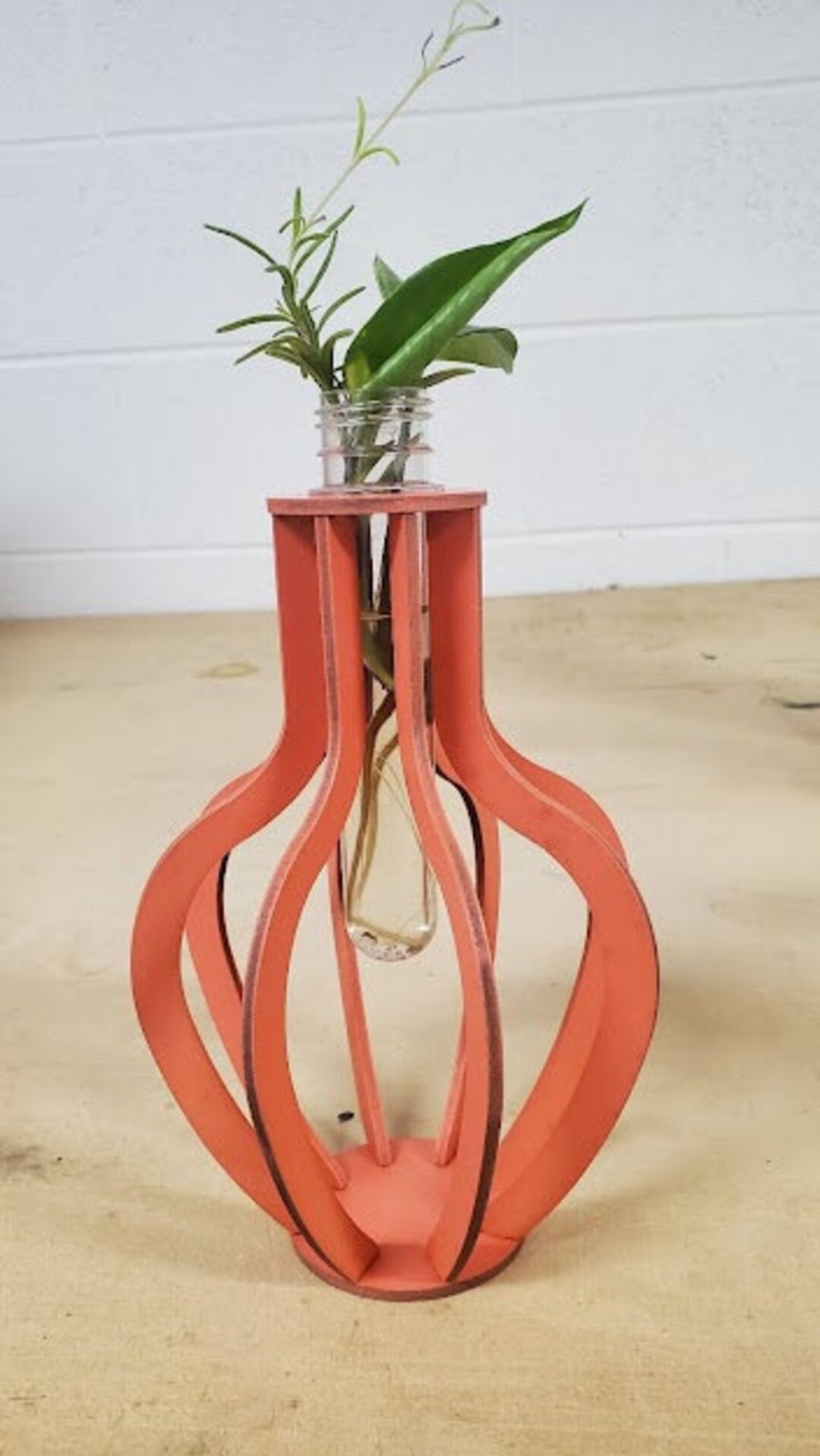 Laser Cut Vase Shaped Single Tube Plant Propagation Station Bud Vase Table Top Edition Air Plant