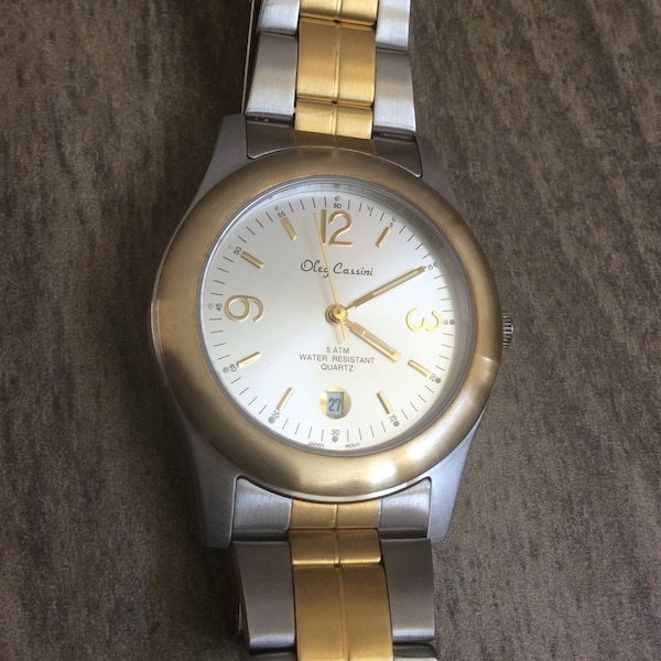 Oleg Cassini Men's High Quality Watch Round Silver Dial on Two Tone Linked Band Vintage In Mint Condition Rare Ready to Cherish & Enjoy!