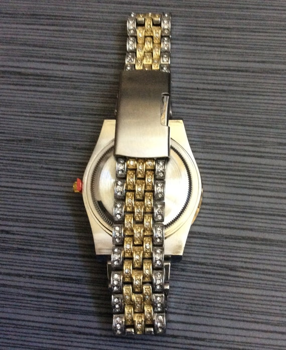 Two Tone Crystal Men display picture 3