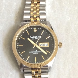 SWANSON Two-Tone Men&#39;s Watch Round Black Dial Gold Index Hours Day & Day on Two-Tone Linked Band Unused New Vintage Watch WR 5ATM!