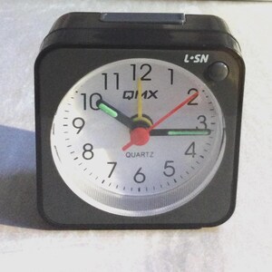 QMX Gray Quartz Alarm Clock, Small Travel Size, Vintage