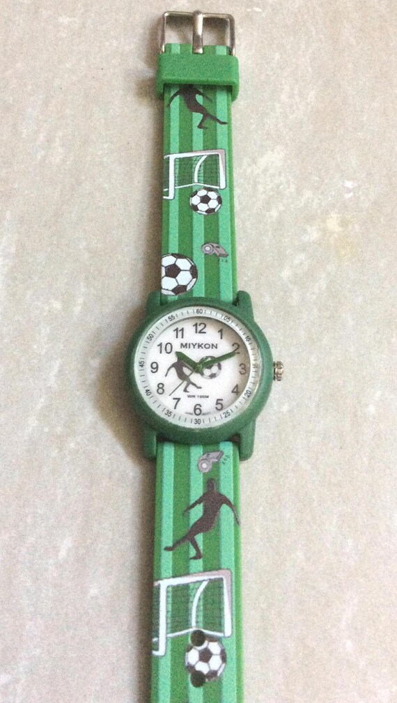 MIYKON Men's Soccer Ball Unisex Children's Green Watch Round White