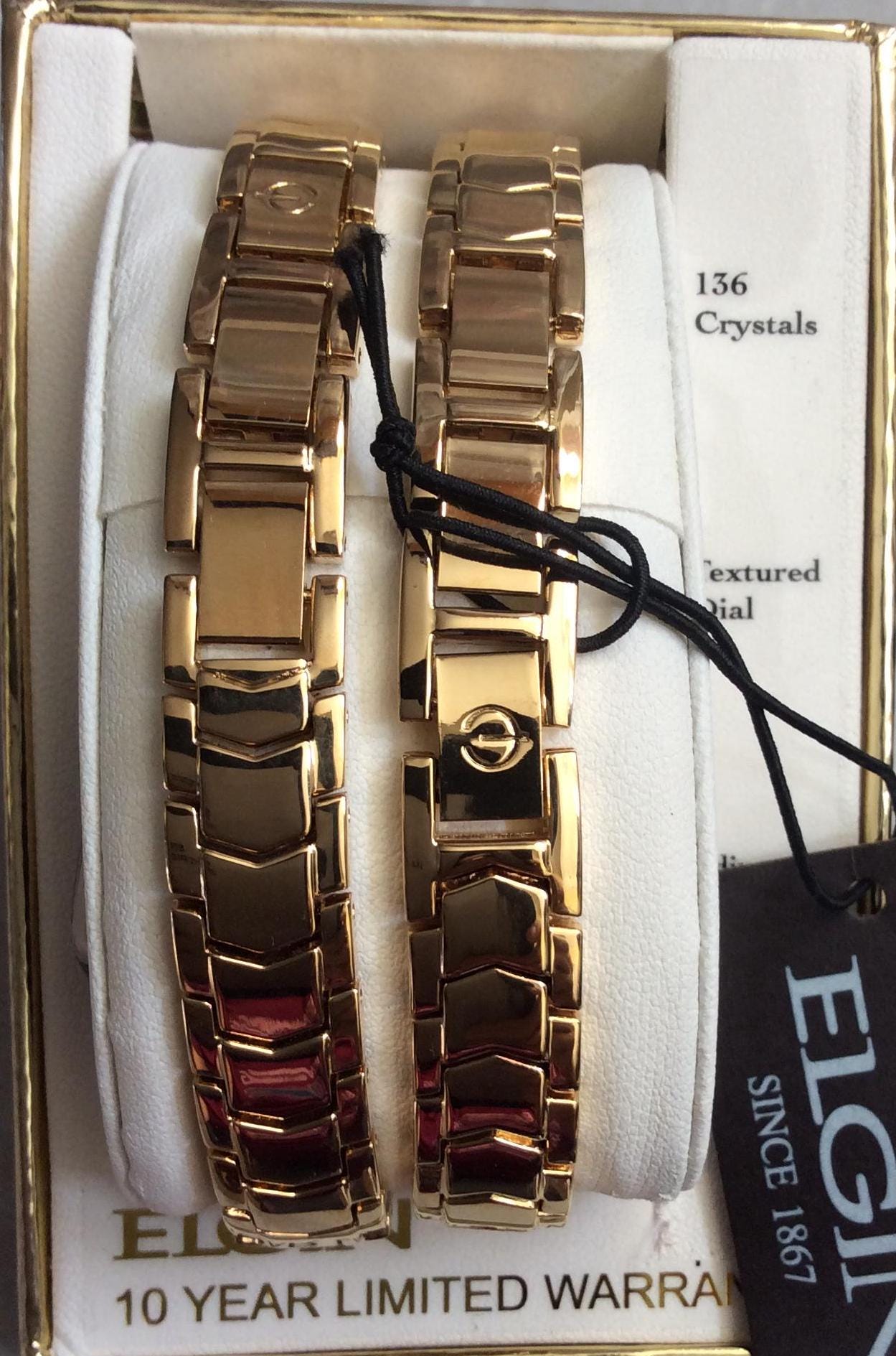 ELGIN 136 Crystal Gold Watch Round Gold Dial on Gold Crystal