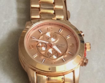 Geneva Rose Gold Women's Watch, Round Dial, Linked Bracelet Band (New Vintage)