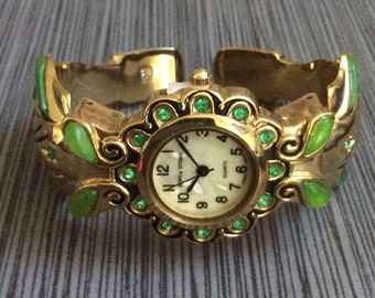 Donna Vivian Women's Jade Green Tone Crystal Gold Bangle Watch Round Pearl Dial Round Pearl Dial Arabic Hours New Unused Vintage Item!