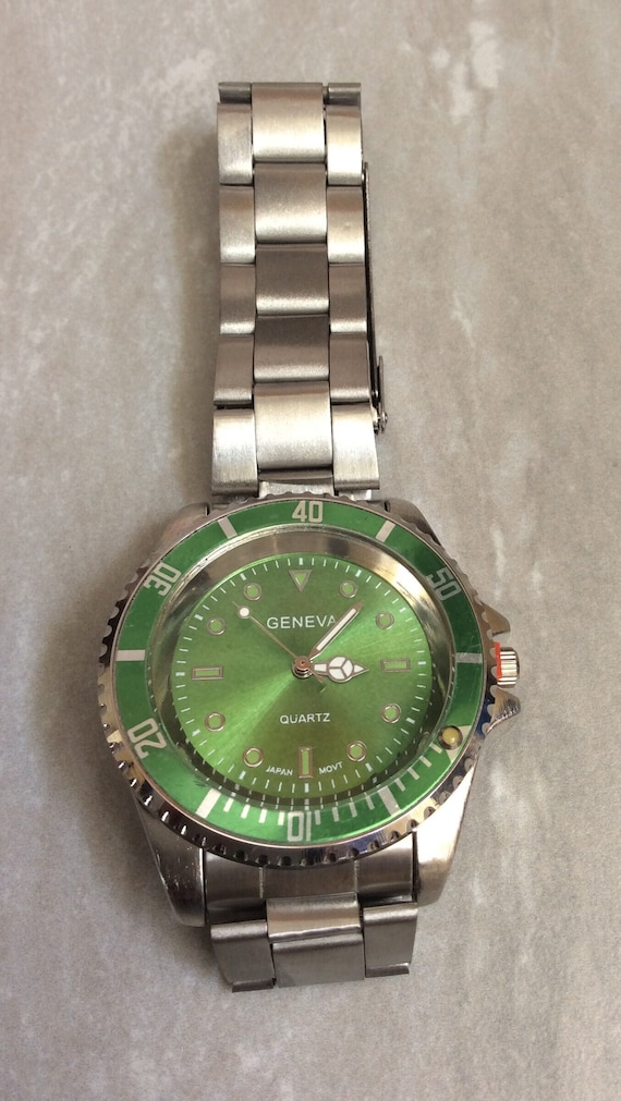 Geneva Silver Men's Watch Round Green Dial Unique 