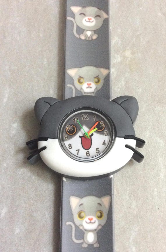 Gray & White Kitty Cat Watch, having a Round Dial… - image 1