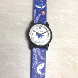 MIYKON barnklocka Shark Rund vit urtavla Numrerade timmar på blått Shark-armband Ny Begagnad Vintage Vattentät 100 m! bild 1