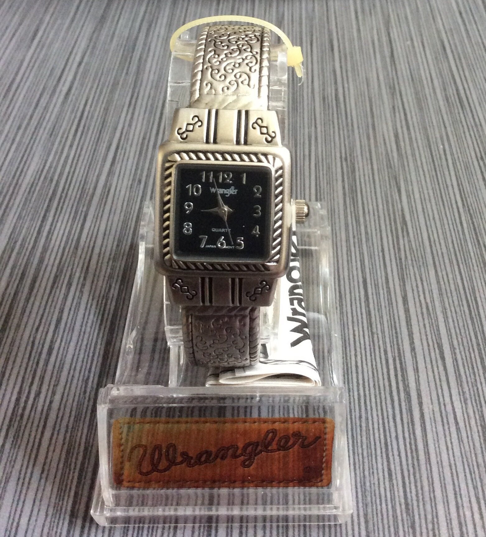 アクセサリー Vintage archive design bangle watch Wrangler Women's Bangle Watch Western Collection Square
