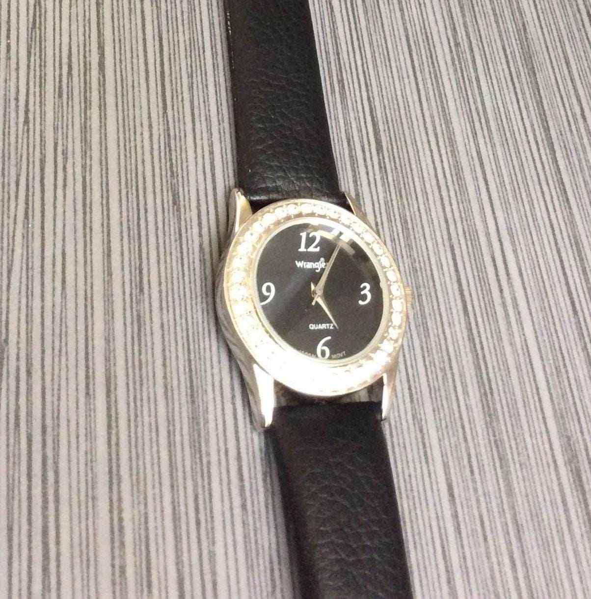 Wrangler Crystal Sparkling Watch Round Black Dial on Black 