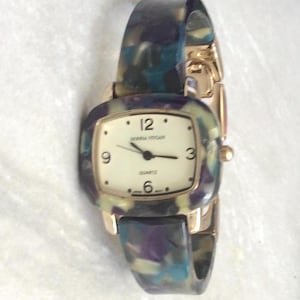 Donna Vivian Women&#39;s Watch Rectangle White Dial Easy to Read on Colorful Band Unused New Vintage Watch Beauty!