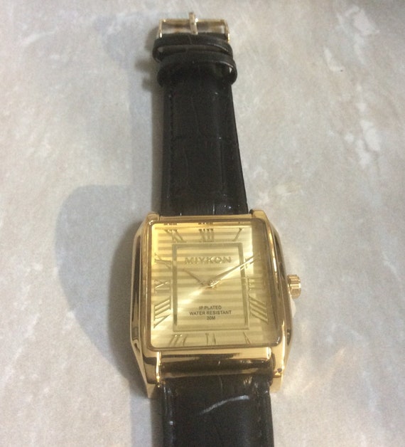 MIYKON Men s Gold Watch Rectangle Gold Dial on a Black leather Band Unused New Vintage Watch for Longtime Useage