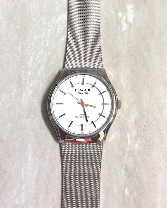 OMAX Men's Silver Watch Round White Accented Dial Index Hours on