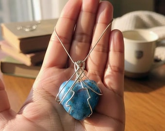 Blaues Kristall Herz Anhänger Halskette: Amethyst, Schwarzer Turmalin, Citrin, Bergkristall Draht Gewickelt Schmuck