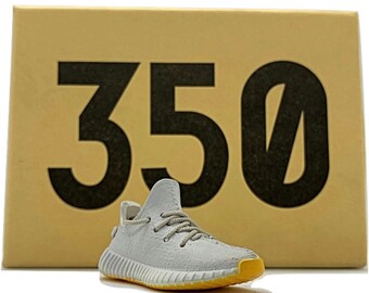 mini yeezys mini yeezys