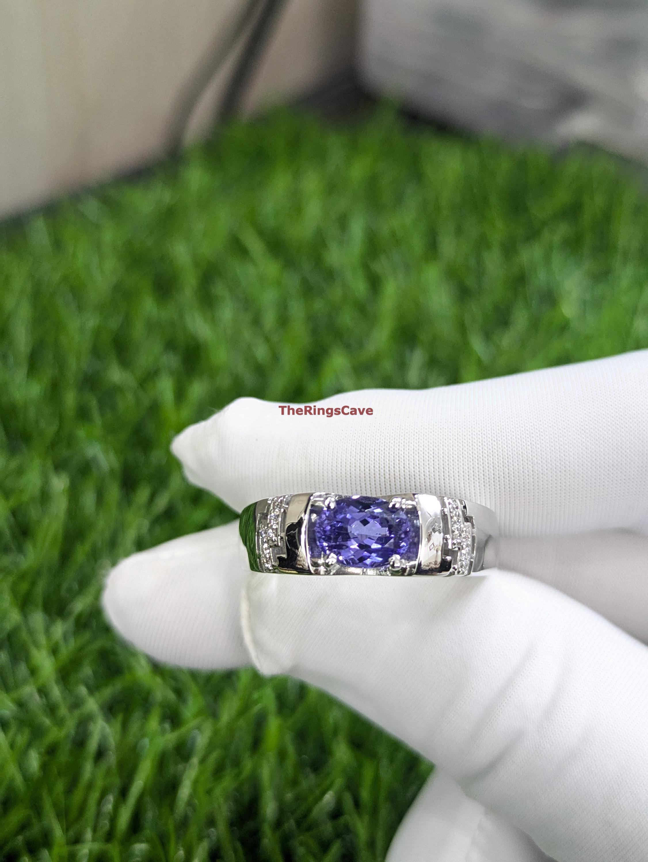 天然タンザナイト シグネット メンズリング：18K ホワイトゴールド