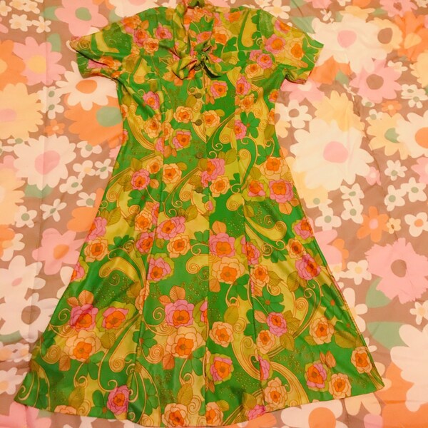 1970s true vintage flower power psychedelic dress