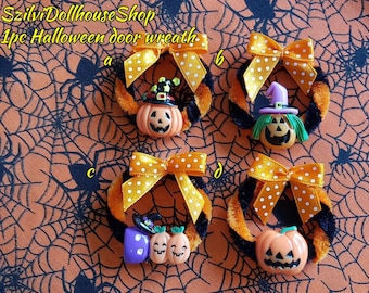 Halloween door wreath for 8-12 inch fashion dolls. 1:6 scale dollhouse accessoires.