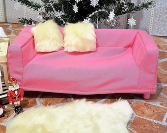 Faux sheepskin/fur pillow or rug for 8-12 inch fashion dolls. 1:6 scale dollhouse accessoires. Fashion doll play scale. Christmas dollhouse.