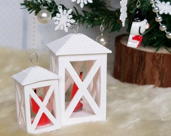 2 PCS Miniature Christmas lanterns for 8-12 inch fashion dolls. 1:6 scale dollhouse accessoires.