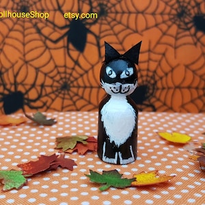 Halloween mini black cat peg doll ornament for 8-12 inch fashion dolls. 1:6 scale dollhouse accessoires.