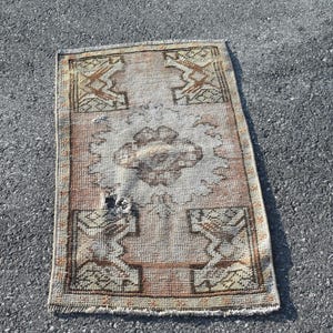 Bathroom rug, Vintage rug, Handwoven rug, Turkish rug, Bohemian rug, Boho decor, Neutral rug, Oriental rug, Art deco rug 1.7 x 3.1 ft RL6312