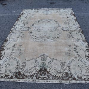 Large area rug, Turkish rug, Handmade rug, Vintage rug, Oversize rug, Oriental rug, Rustic decor, Bedroom rug, Rug, 5.9 x 10.1 ft RL8839