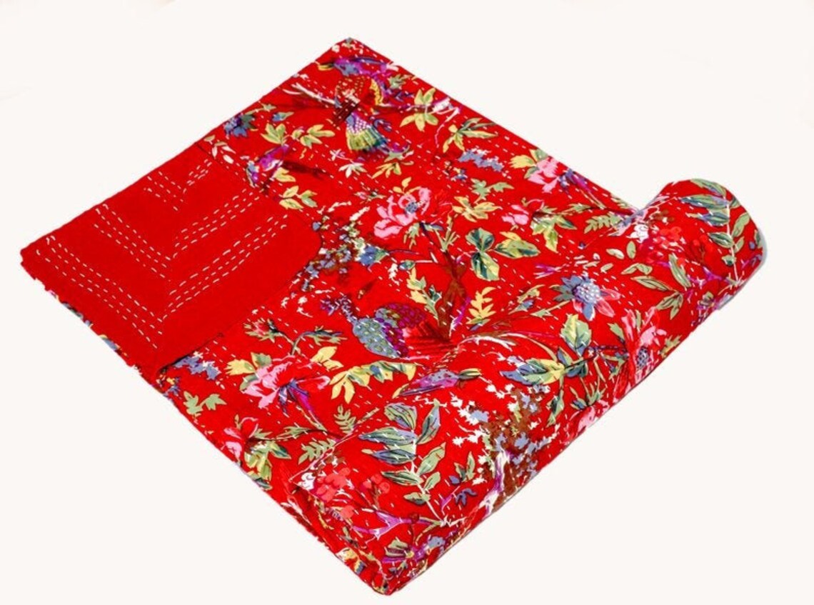 Red Bird Print Bedspread Dorm Decor Traditional Quilt Light Etsy