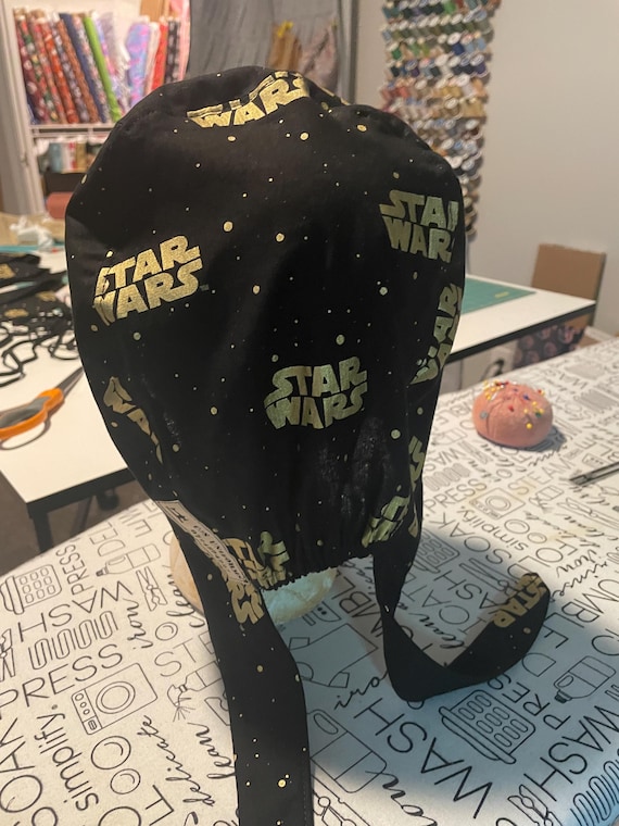 Star Wars lined brim scrub hat