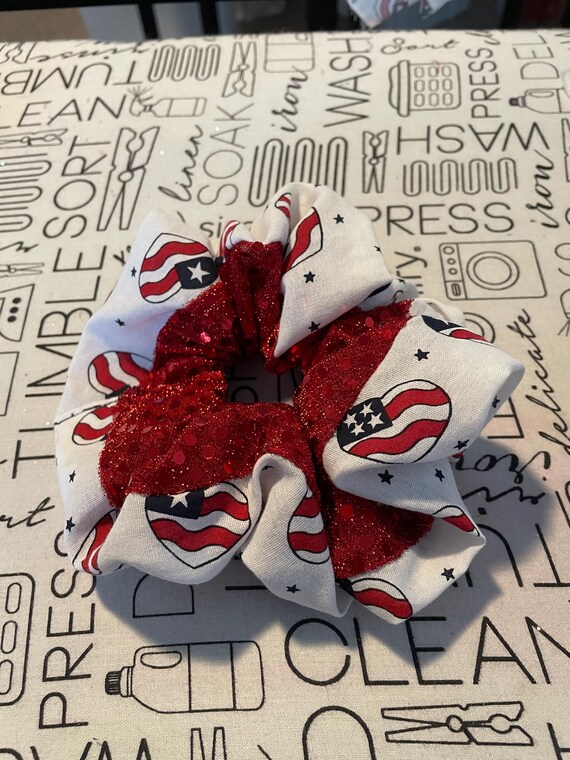 patriotic scrunchie