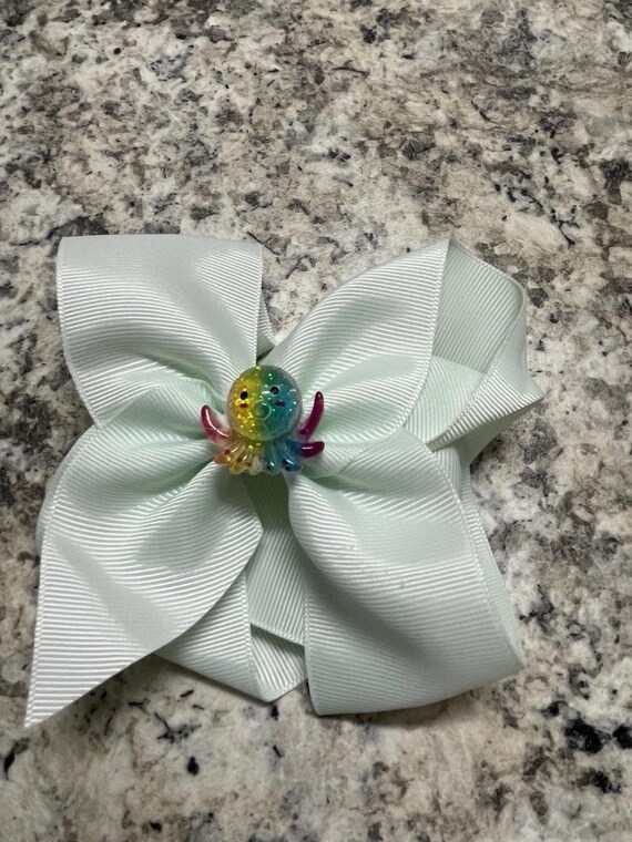 big bow hair clip
